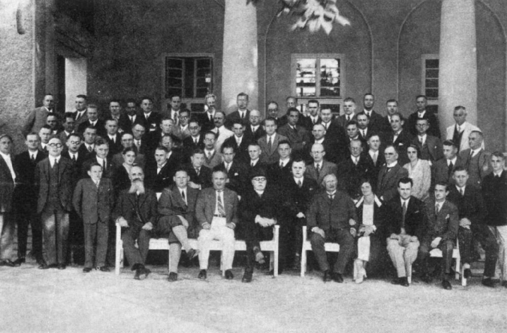 Westfälischer Schachkongress 1931 in Bad Pyrmont, Ado Krämer 2. v. l. sitzend<br>(Lippische Landesbibliothek Detmold, Nachlass Paulsen)